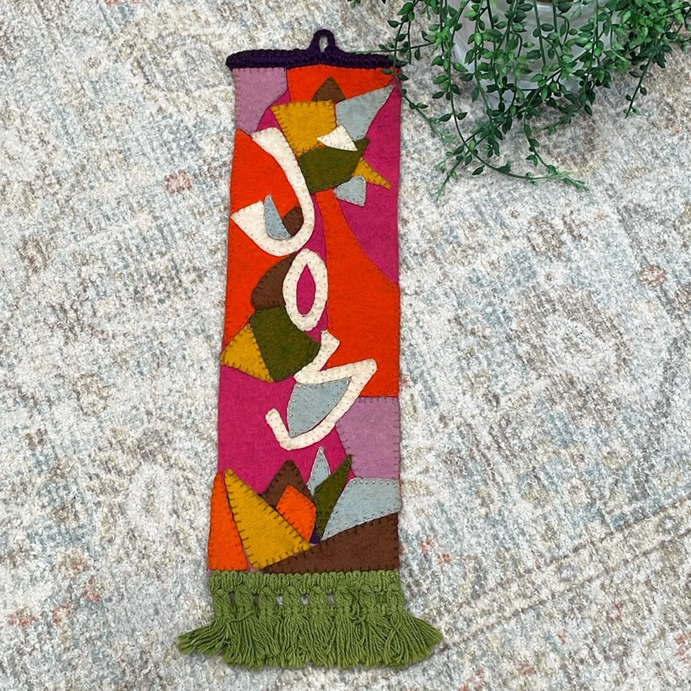 Vintage felt wall hanging - Picture 1 of 8